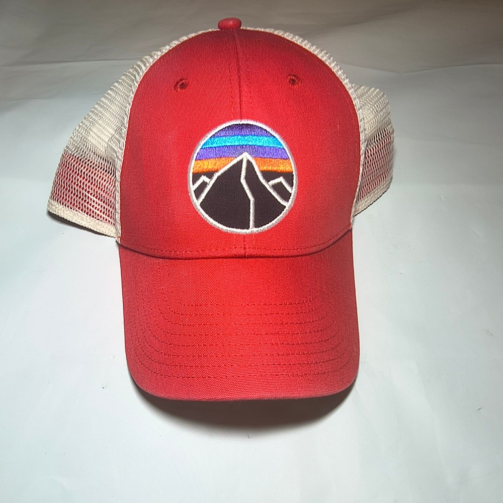 Patagonia Fitz Roy Horizons Trucker Hat Red White Mesh Snapback Mountain Patch